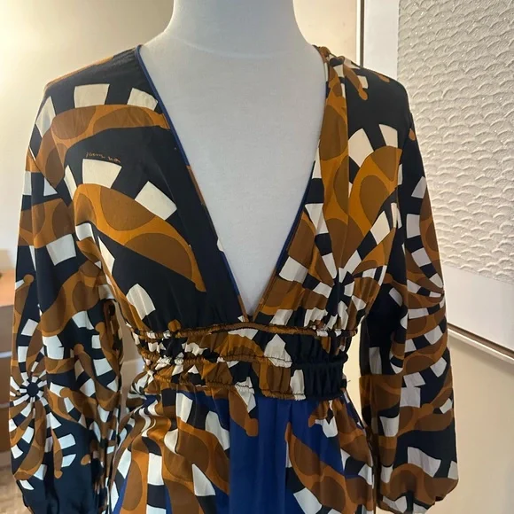 FARM Rio Orange and Black Long Sleeve Dress - Picture 5 of 12